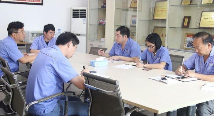 雙重預防體系周調度會在山東華業(yè)總部行政會議室召開